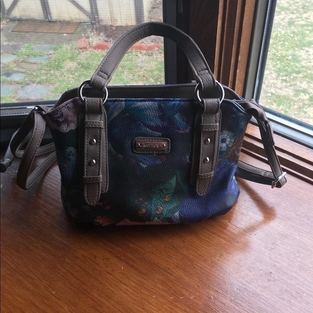 Hand bag